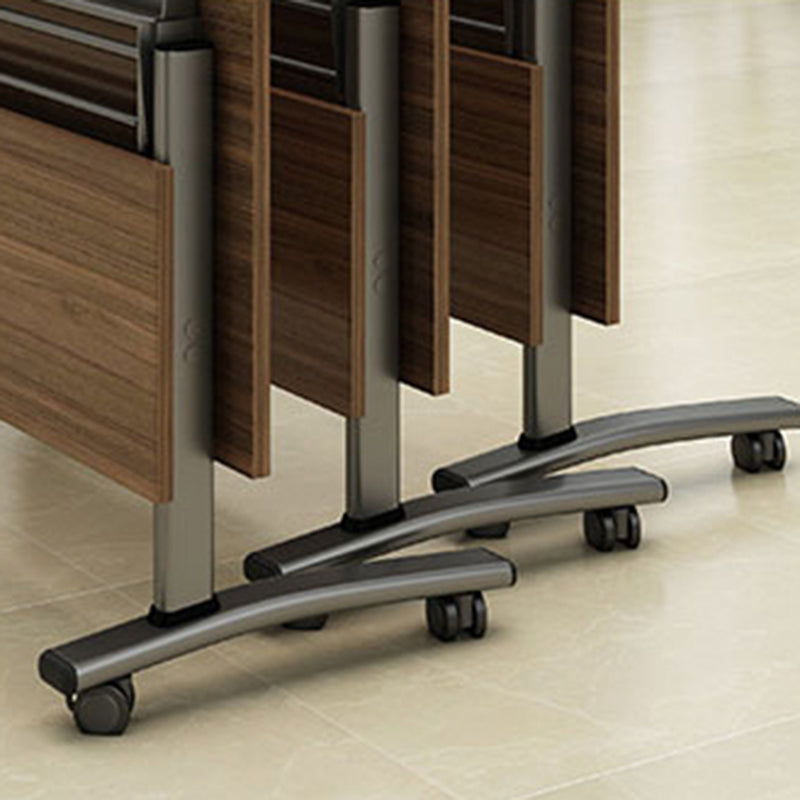 Scrivania rettangolare da ufficio in legno industriale con ruote