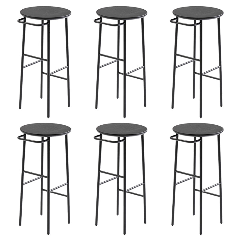 Sgabello da bar in legno con barra rotonda contemporanea con gambe metalliche