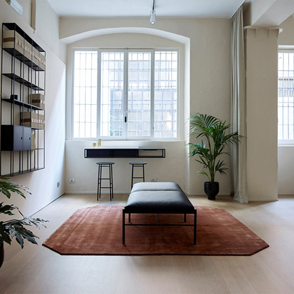 Sgabello da bar in legno con barra rotonda contemporanea con gambe metalliche