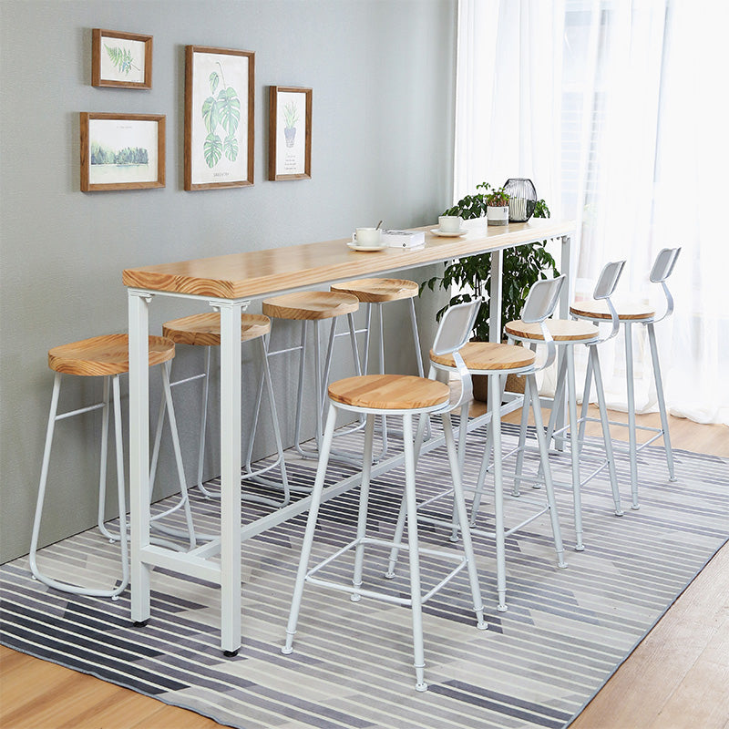 Luxe rechthoek vaste houten staaftafel set 1/4 stukken tegen tafel met zwarte ontlasting