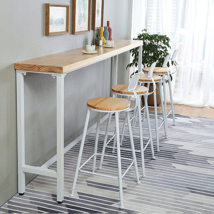 Luxe rechthoek vaste houten staaftafel set 1/4 stukken tegen tafel met zwarte ontlasting