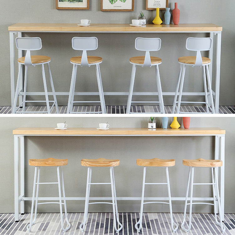 Luxe rechthoek vaste houten staaftafel set 1/4 stukken tegen tafel met zwarte ontlasting