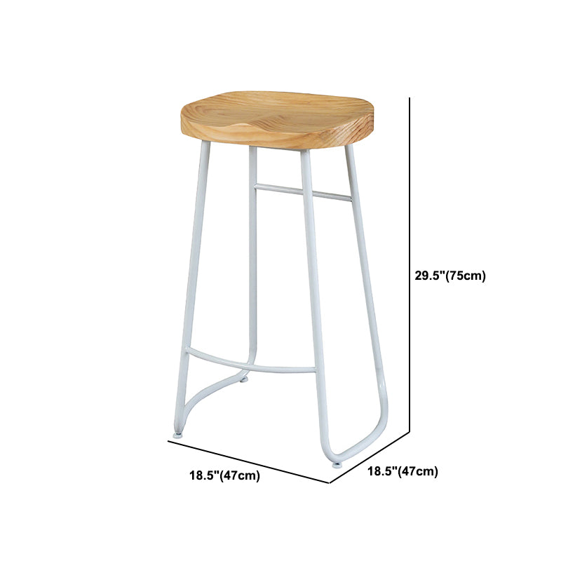 Luxe rechthoek vaste houten staaftafel set 1/4 stukken tegen tafel met zwarte ontlasting