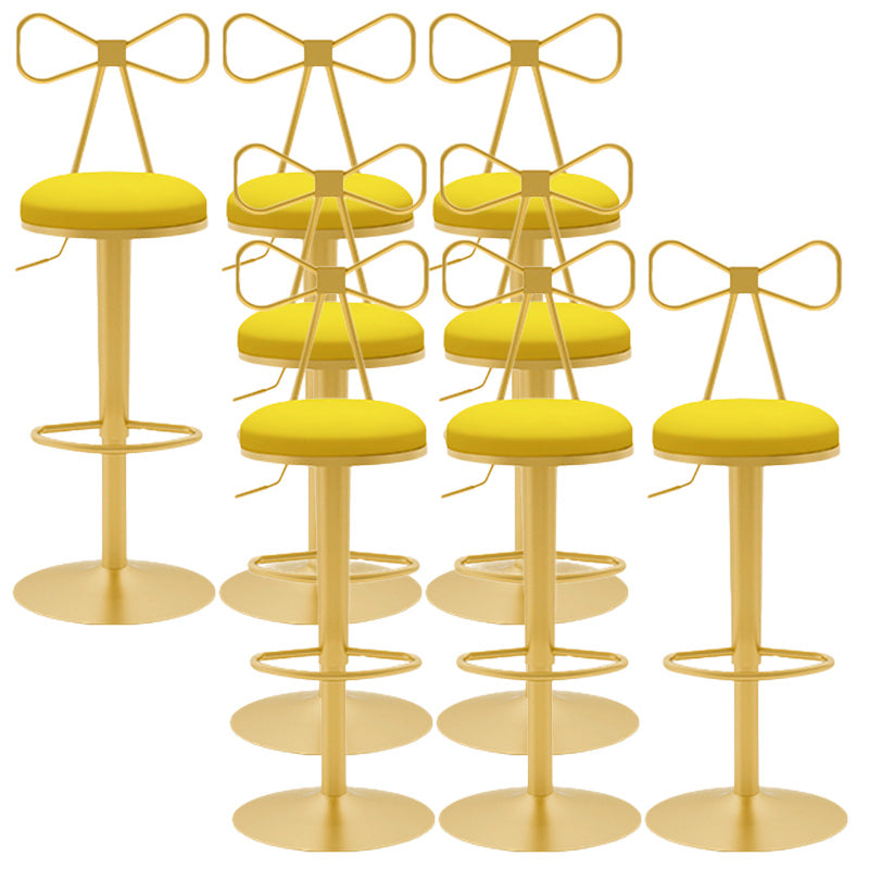 Sgabello da bar per bar con bancono di sgabelli rotanti glam con cuscino e pedale