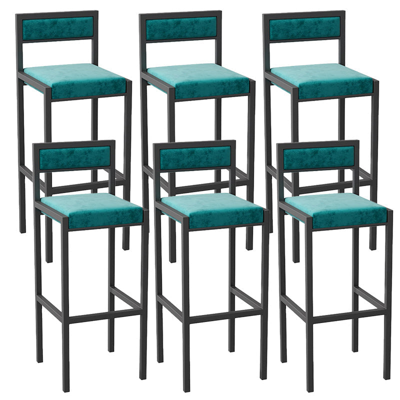 Moderno sgabello da pranzo in ferro posteriore senza braccio sgabello da bar con cuscino di velluto