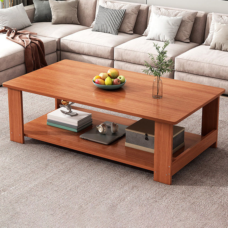Moderner Couchtisch aus Holz mit Stauraum und Bündeltischen mit 4 Beinen