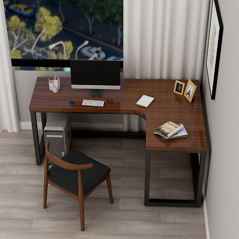 Scrivania di scrittura in stile industriale in legno massiccio a forma di ufficio