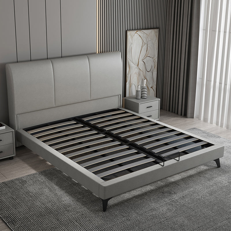 Testa di legno moderna con pannello rettangolare e gambe metalliche