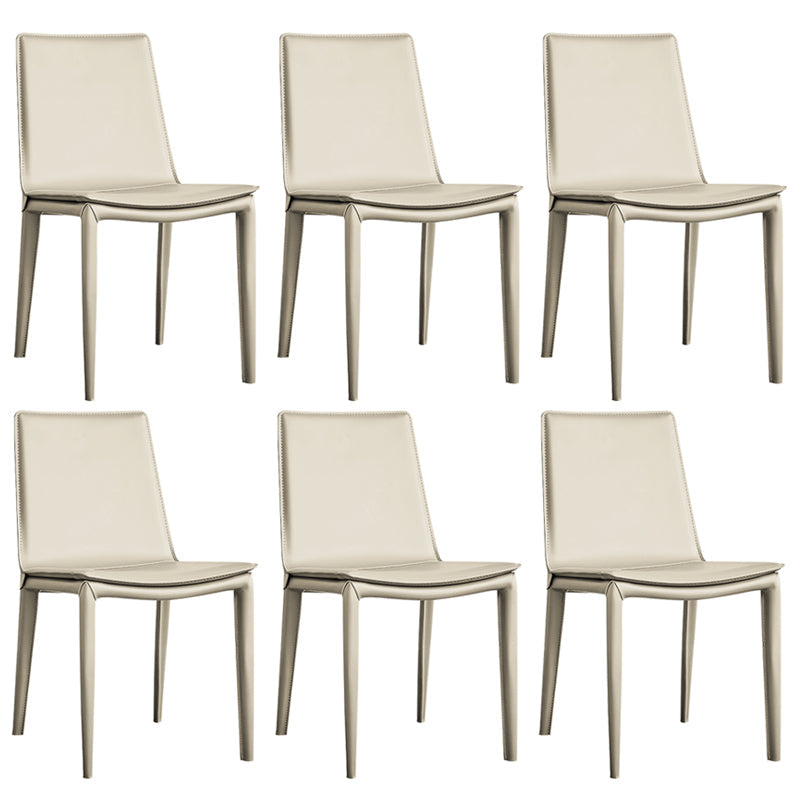 Silla de metal sin brazo de comedor de cuero de estilo moderno para uso en el hogar