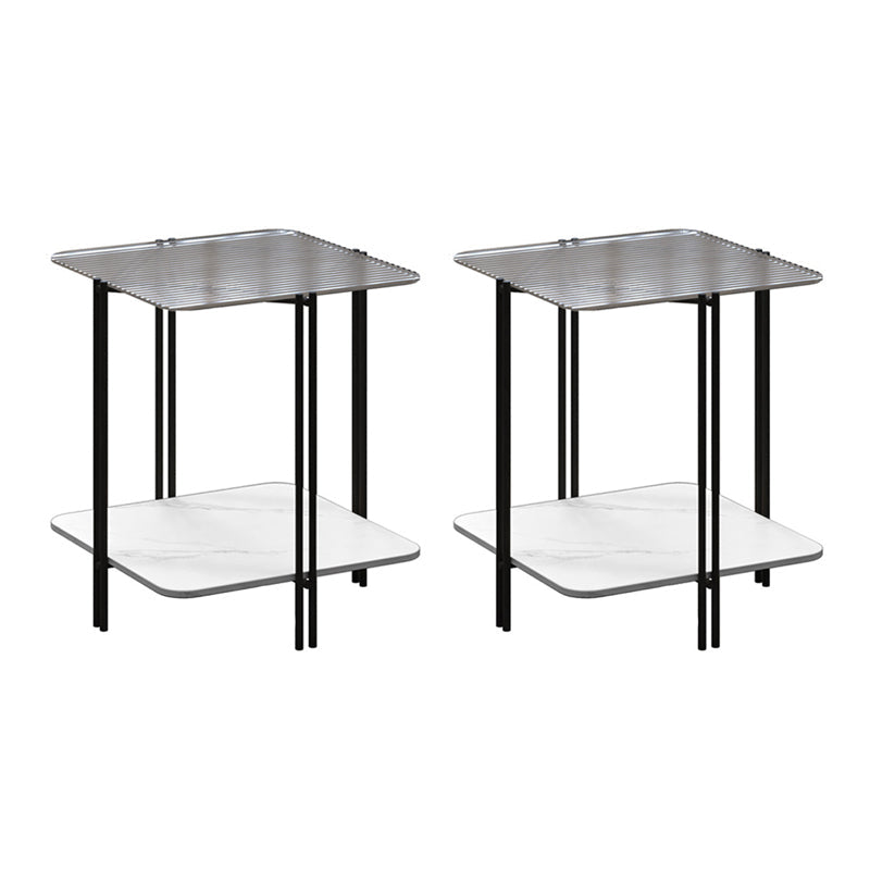 モダンスクエアガラス側の表23.62 "背の4脚の棚が含まれているエンドテーブル