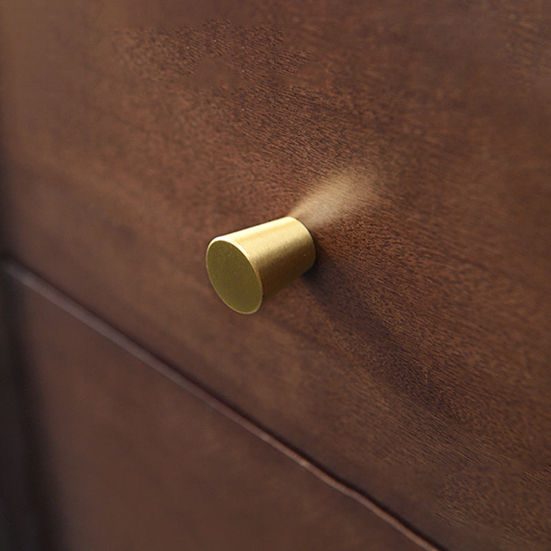 Coffre d'accentuation en bois massif avec des tiroirs 4/5/6/7 et des jambes droites