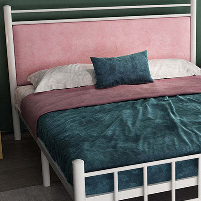 Glam -standaardbed met rechthoekig paneelhoofdeinde en metalen benen bed
