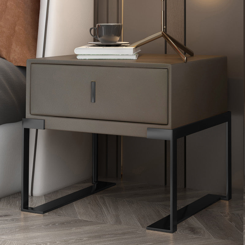 Faux Leder-Nachttisch 1-Zauberer 21 Zoll hohe moderne Beine inklusive Nachttisch enthalten