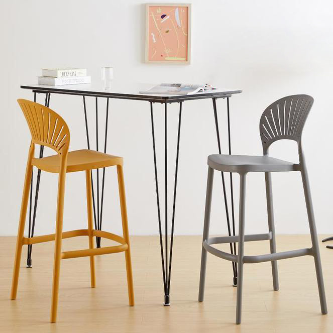 Modern Low Back Bar Stool Plastic Footrest Stackable Counter Stool Clearhalo 'Bar Furniture' 'Bar Stools' 'bar_stools' 'furn' 'furn_bar_stools' 'Furniture' 'Kitchen & Dining Furniture' 5490879