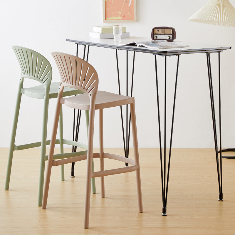 Modern Low Back Bar Stool Plastic Footrest Stackable Counter Stool Clearhalo 'Bar Furniture' 'Bar Stools' 'bar_stools' 'furn' 'furn_bar_stools' 'Furniture' 'Kitchen & Dining Furniture' 5490884
