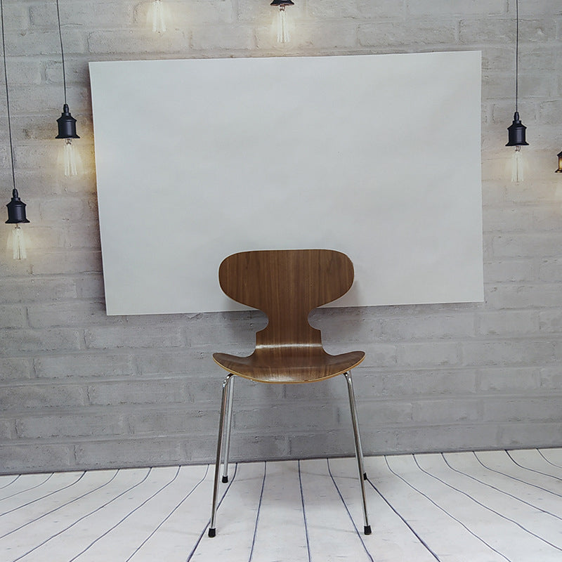 Chaise en bois moderne ouvert meubles côté salle à manger en finition mate