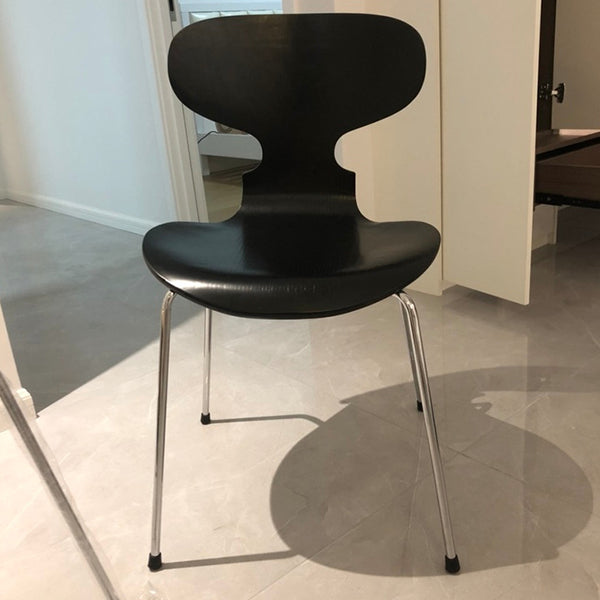 Chaise en bois moderne ouvert meubles côté salle à manger en finition mate