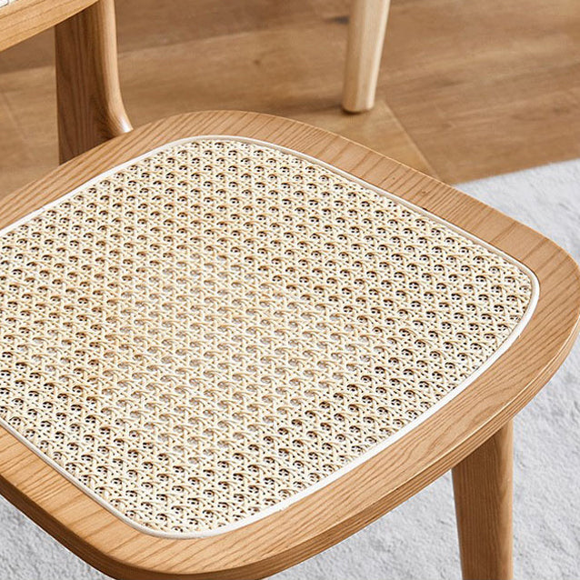Sillas de comedor de ratán modernas muebles de comedor abiertos con patas de madera en acabado mate