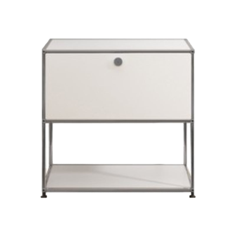 Sideboard in acciaio inossidabile in stile contemporaneo