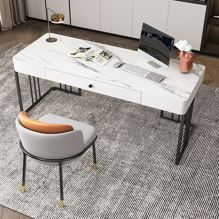 焼結された石湾曲したライティングデスクコンテンポラリーブラックスレッドベースデスク