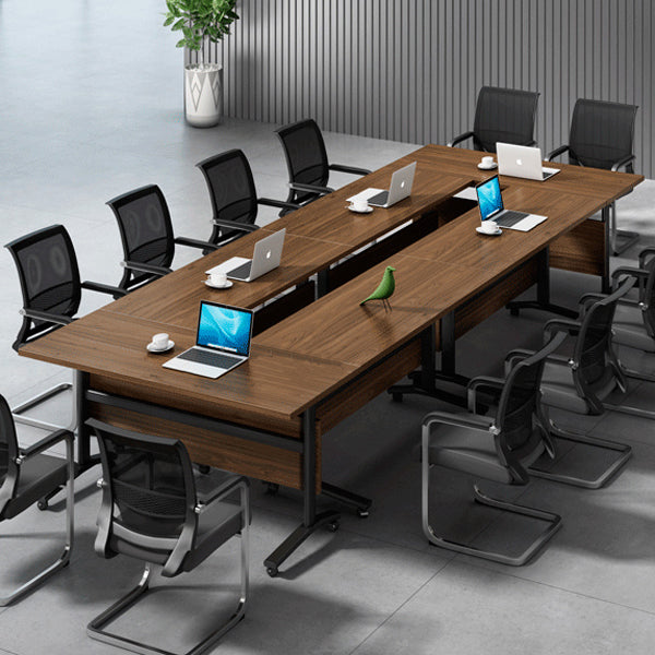 Moderna scrivania in legno fabbricato con ruote rettangolari marroni rettangolare