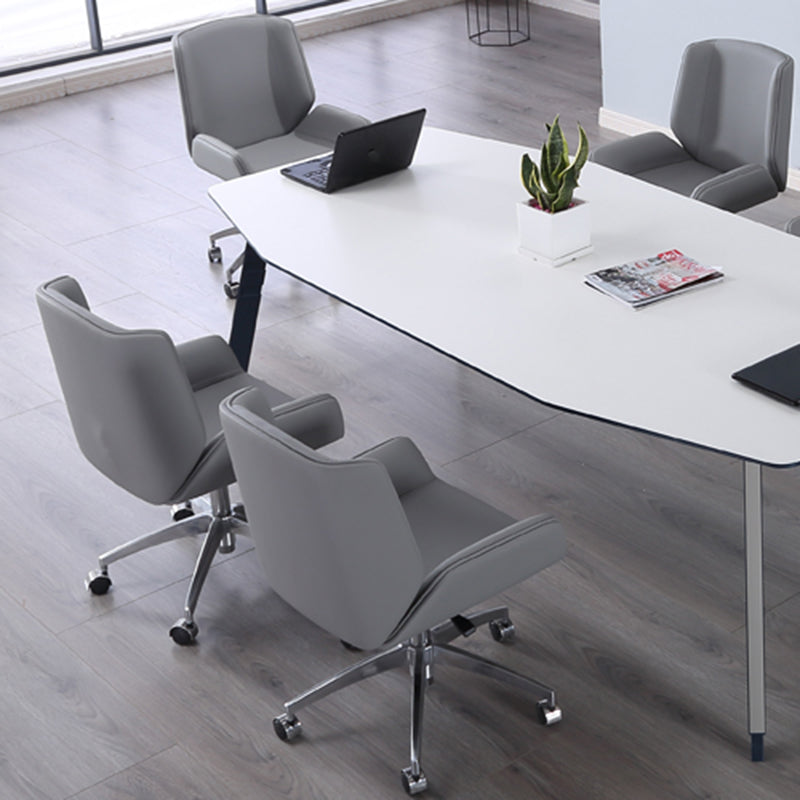 Zeitgenössischer Konferenzstuhl aus Kunstleder, armloser Bürostuhl mit mittlerer Rückenlehne