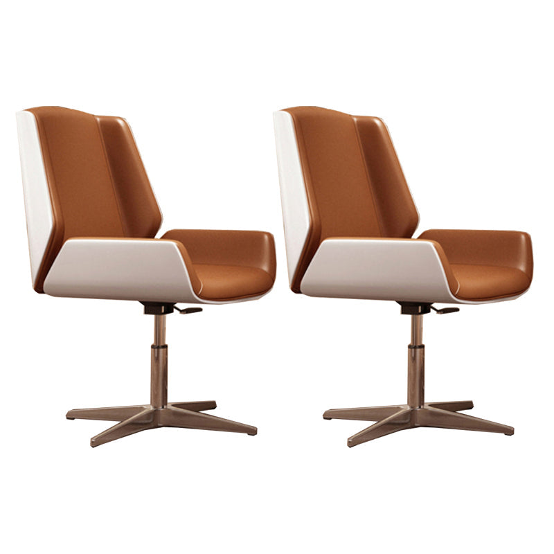 Presidente ergonómico contemporáneo a mitad de la espalda sin problemas de conferencia angustiosos