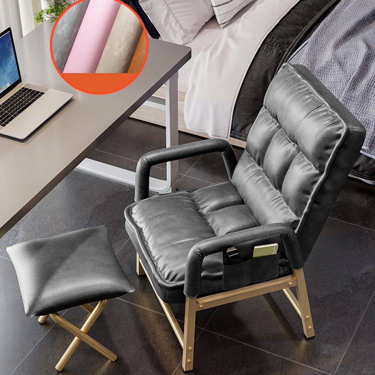 Sedia per computer moderna Office di altezza restituibile.