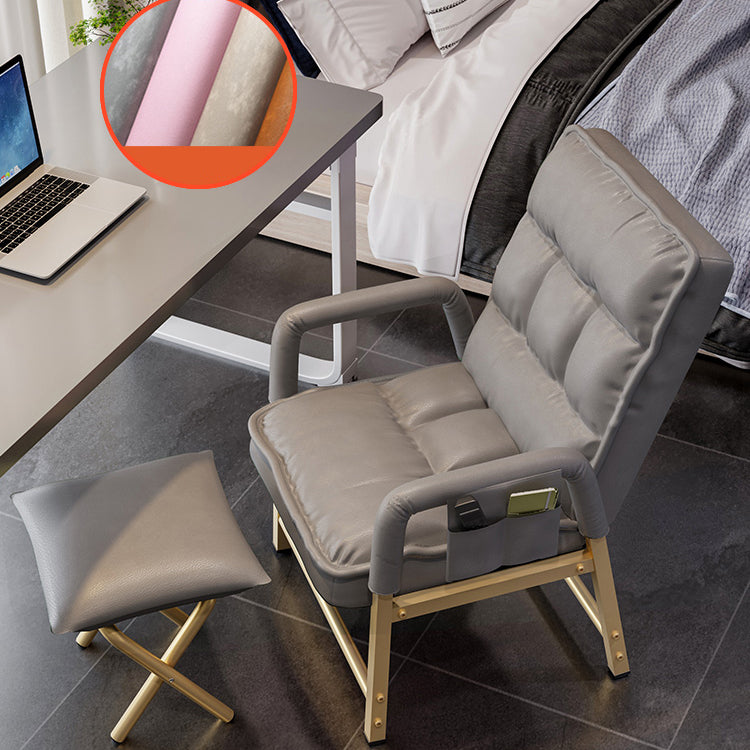 Sedia per computer moderna Office di altezza restituibile.