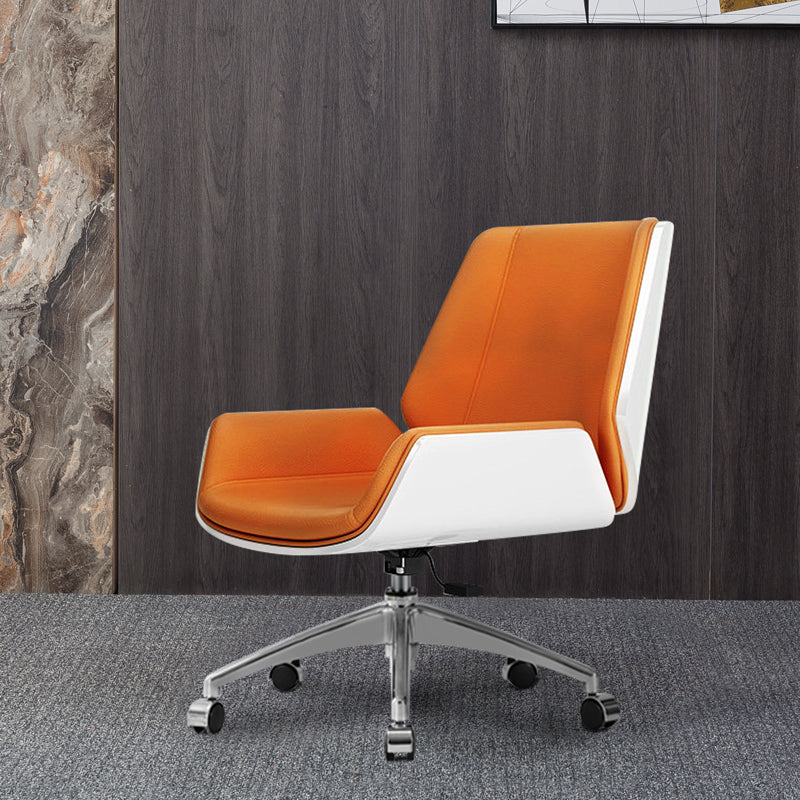 Ergonomischer, verstellbarer Bürostuhl mit silberner Metallbasis, moderner Bürostuhl