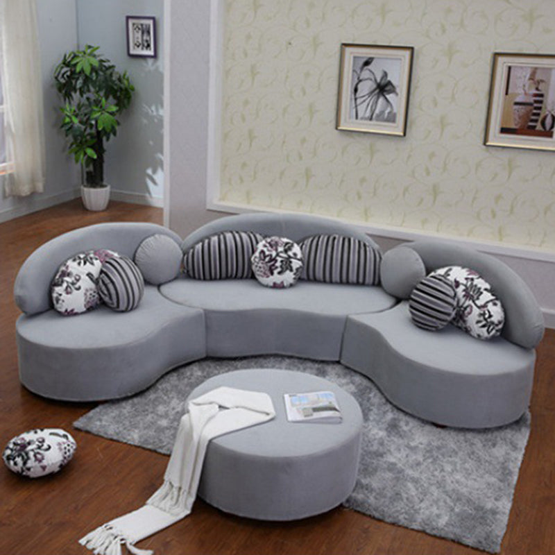 Soggiorno divano cuscini stazionari senza braccio curvo.