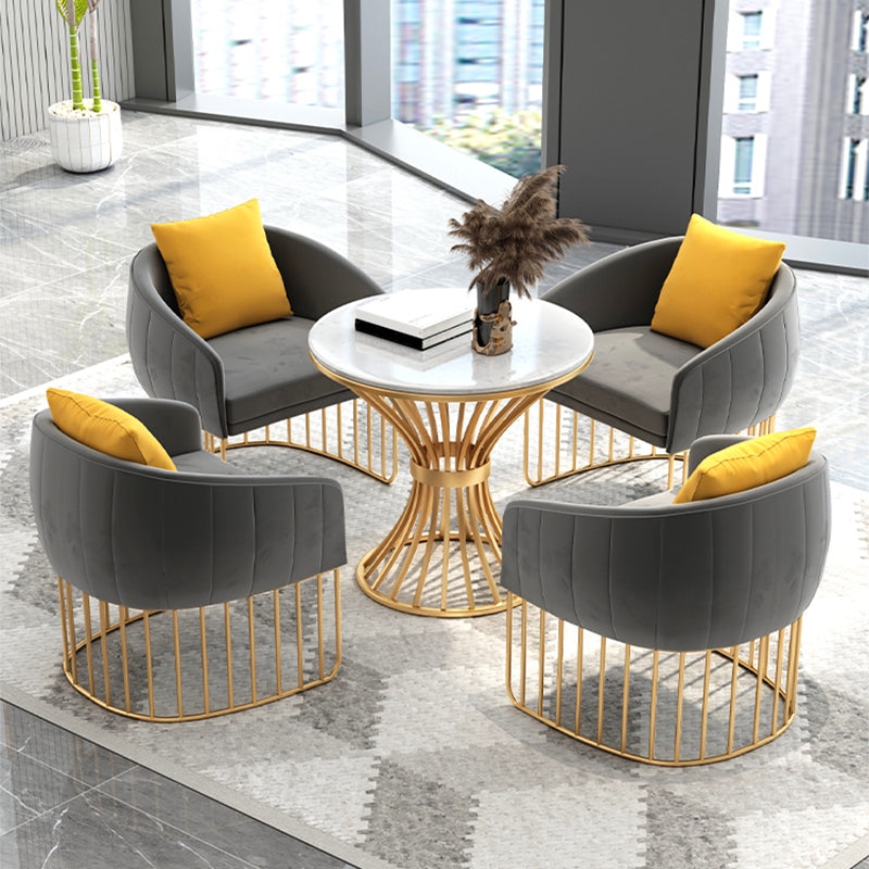 Strakke achterste fluwelen bank met kussens voor appartement 25,59 "breed