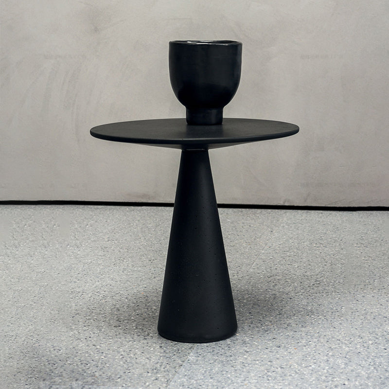 Mid-Century Metal Round Top Side Table 19.6-inch Pedestal End Table Black 1 Clearhalo 'Coffee & Accent Tables' 'End & Side Tables' 'end_side_tables' 'furn' 'furn_end_side_tables' 'Furniture' 'Living Room Furniture' 5503165