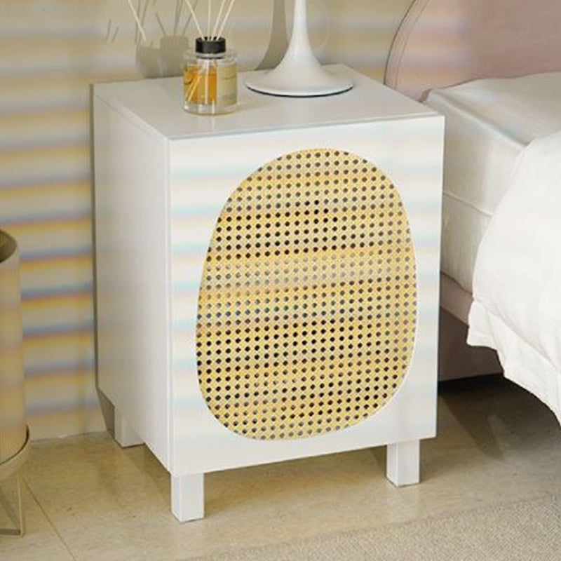 Modern 22" H Night Table Solid Wood Cabinet Included Bedside Cabinet with Legs Off-White Clearhalo 'Bedroom Furniture' 'furn' 'furn_night_stand' 'Furniture' 'night_stand' 'Nightstands' 5510756