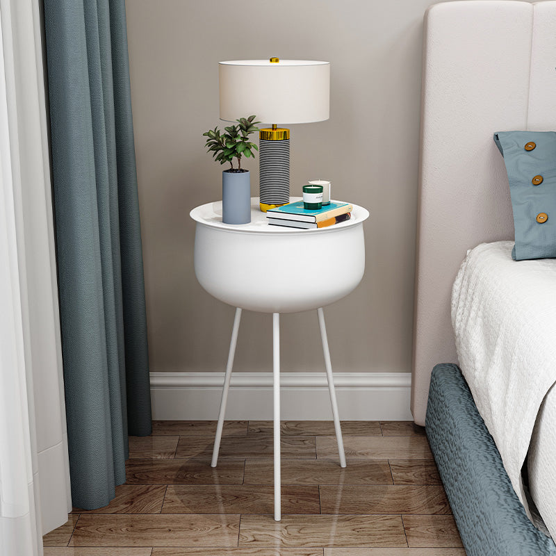 Metaal moderne accenttafel nachtkastje ronde poten inbegrepen bedachtkast in zwart/wit