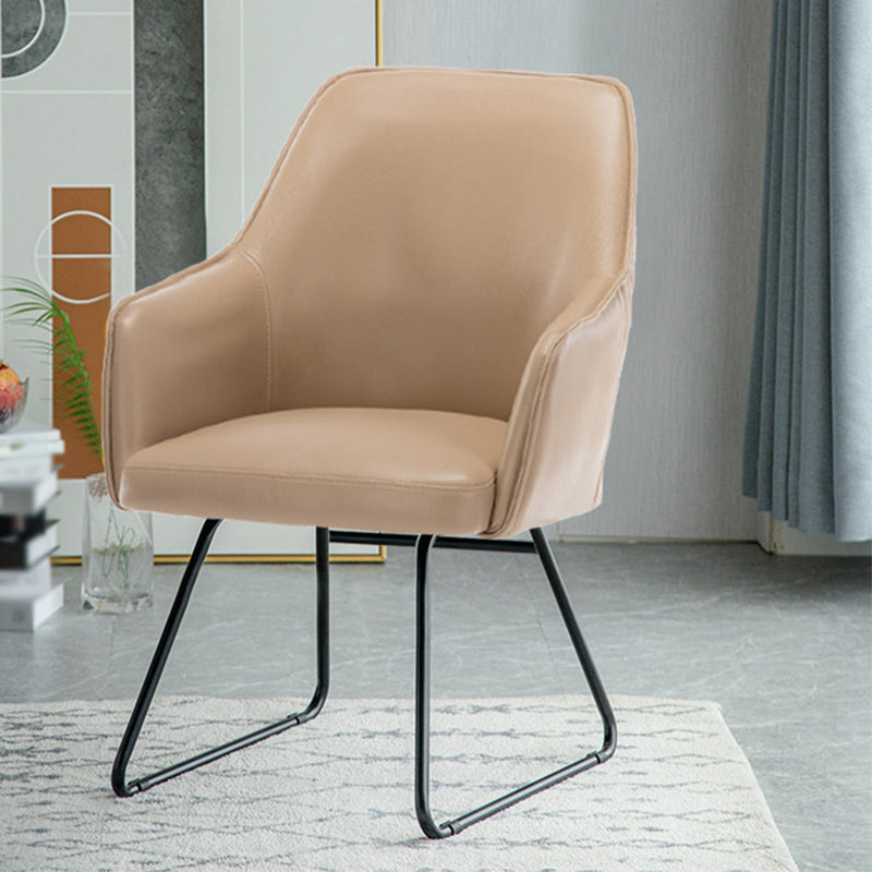 Chaise en cuir fausse 22,4 "L x21,6" W x32.6 "H ARMS INCLUS INCLUS POUR LE SOIR