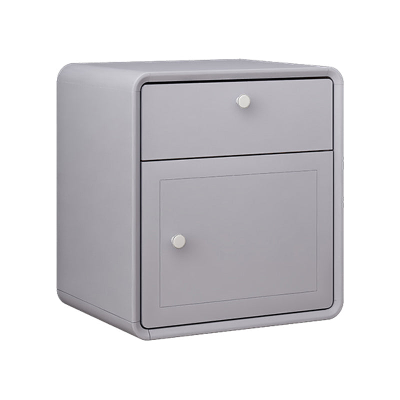 Nightand de lit en bois massif moderne 1 dessin du côté gauche du côté gauche table de nuit en bois avec porte