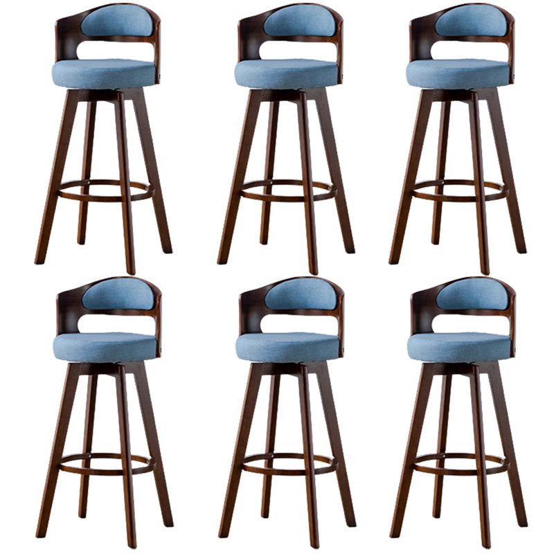 Sgabello in legno in legno contemporaneo con la finitura opaca per interno