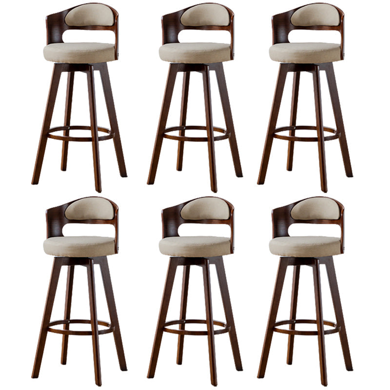 Sgabello in legno in legno contemporaneo con la finitura opaca per interno