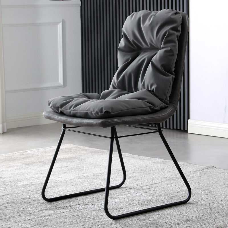 現代的なメタルダイニングルームチェアアームレス布張りのサイドチェア