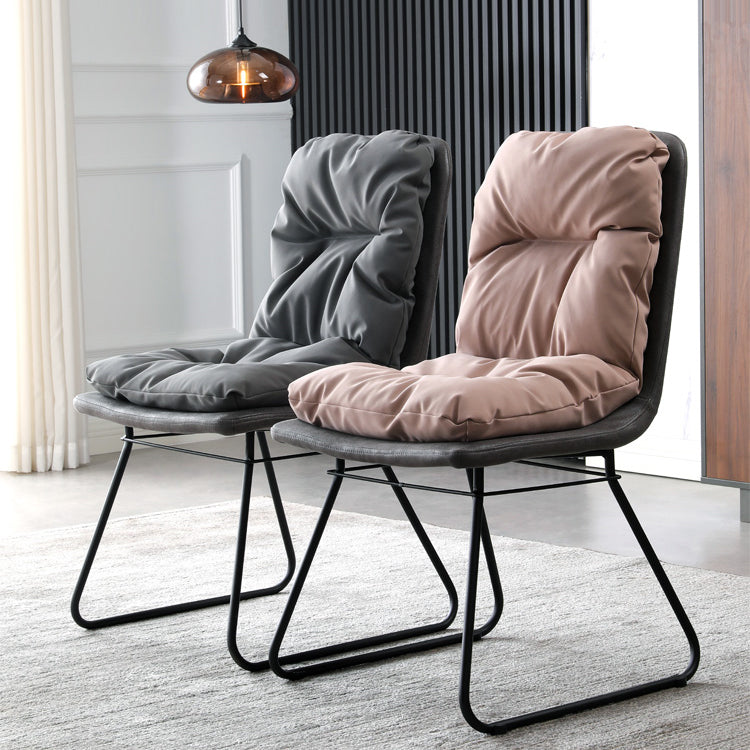 現代的なメタルダイニングルームチェアアームレス布張りのサイドチェア