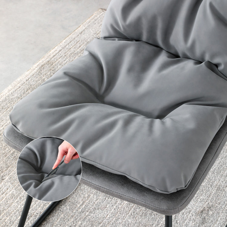 現代的なメタルダイニングルームチェアアームレス布張りのサイドチェア