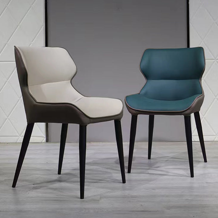 Sedie da pranzo in pelle finta moderna gambe in metallo nero