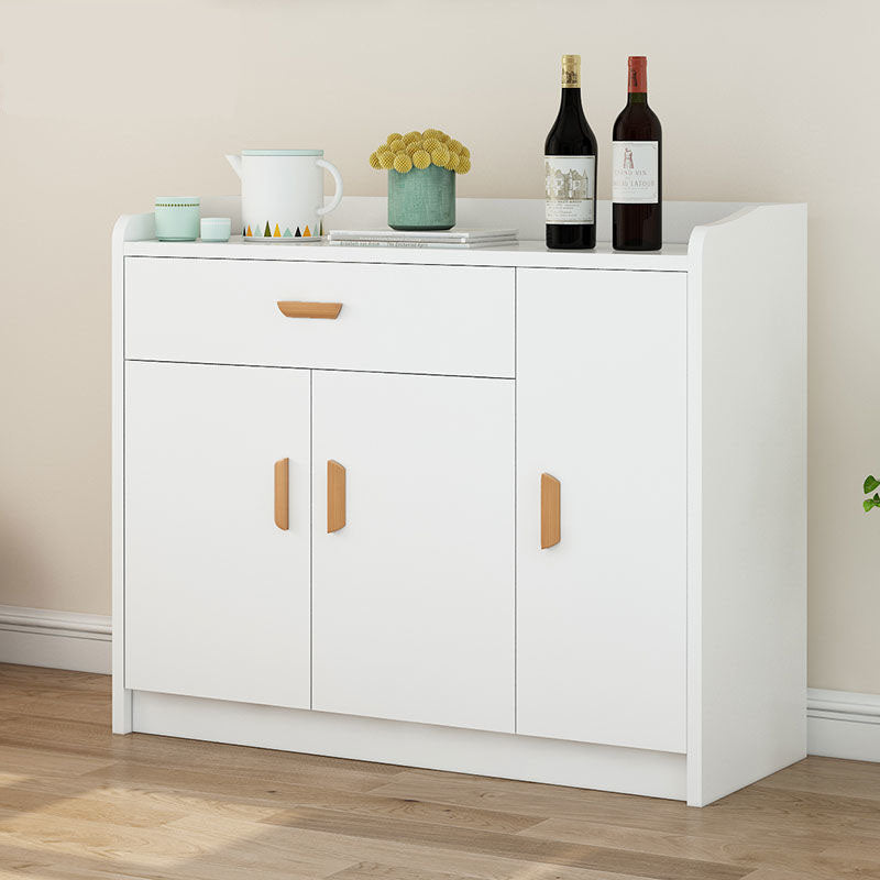 Sideboard in legno ingegnerizzato contemporaneo con porte e cassetti per sala da pranzo