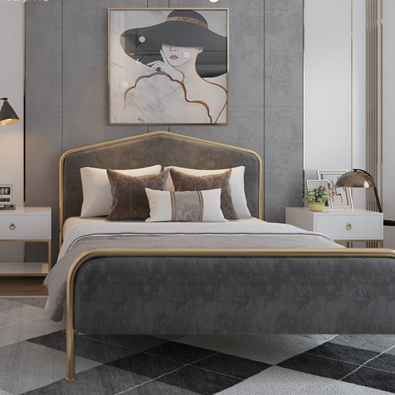 Metallpolsterbett mit Camelback Kopfteil Low Profile Bett