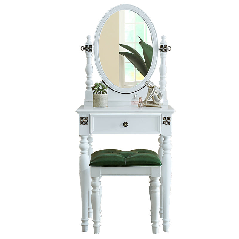 Tradizionale tavolo da banco di vanità per trucco in legno in marrone e bianco per camera da letto