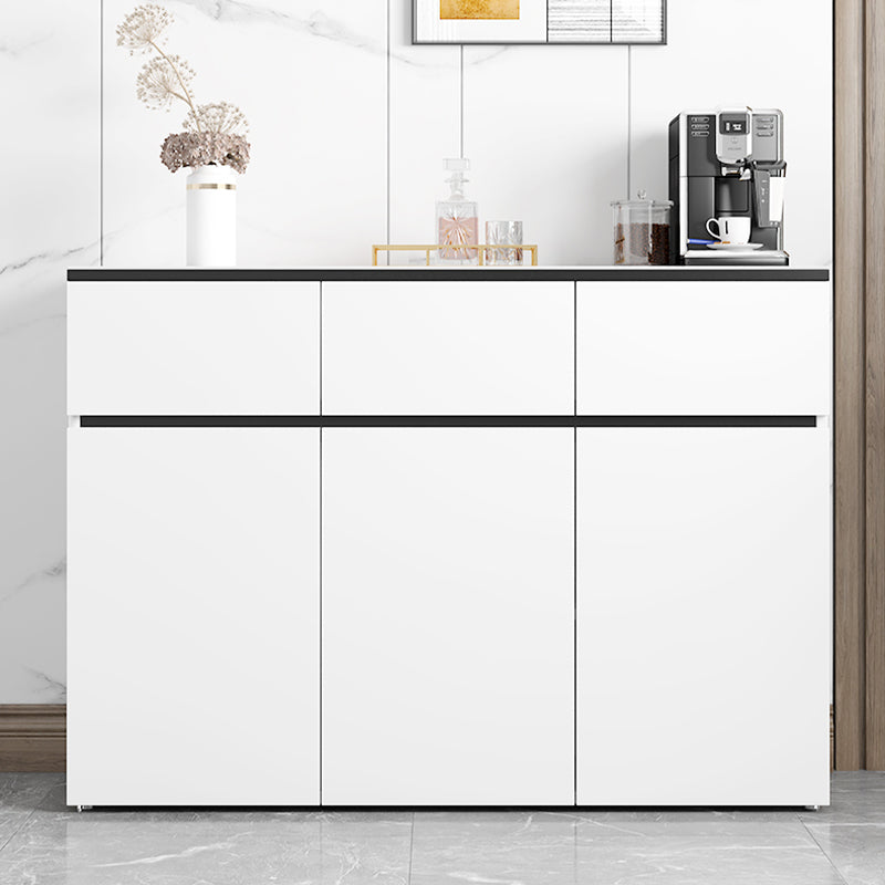 Sideboard di pietra di pietra moderna bianca con porta per la cucina