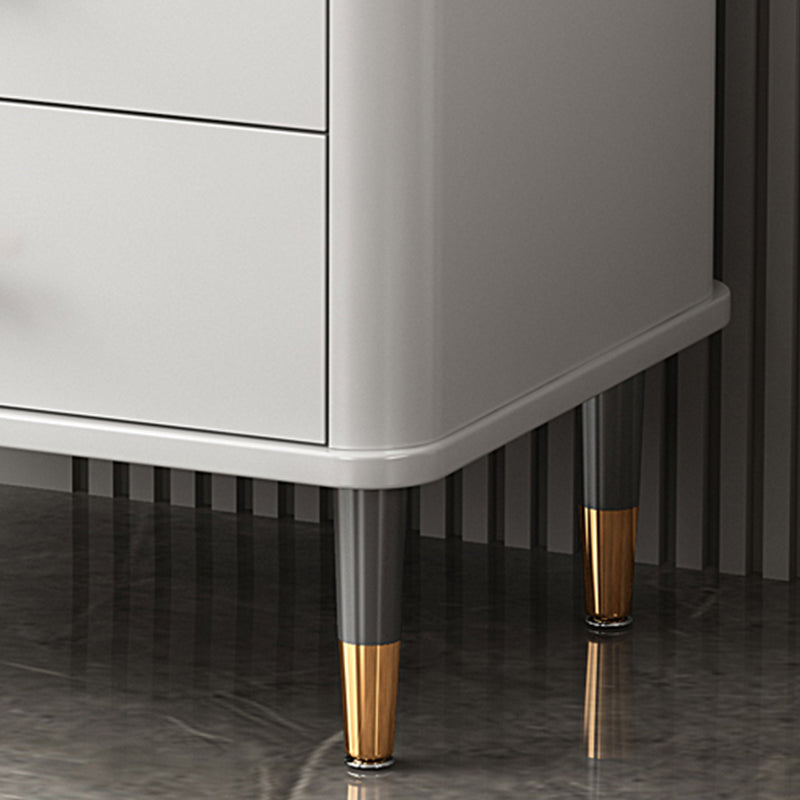Cassa di accento di legno contemporaneo con gambe dritte 15,74 ".