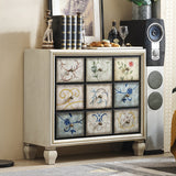 Tradizionale cassettiera per cassetta del torace della camera da letto in legno in legno in bianco e marrone