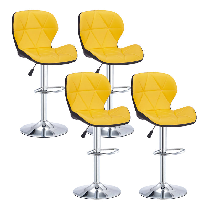 Moderne metalen barkruk van kunstleer met matte afwerking